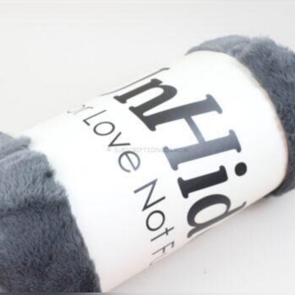 unhide Bedding Bnip Unhide Lil Marsh Blanket In Charcoal Poshmark